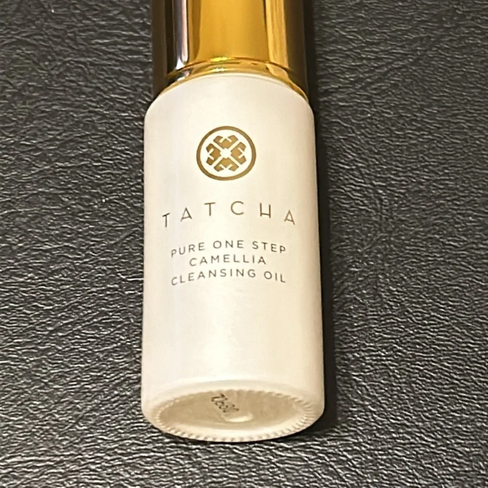 TATCHA Camellia Cleansing Oil 0.8 fl. oz./ BRAND NEW